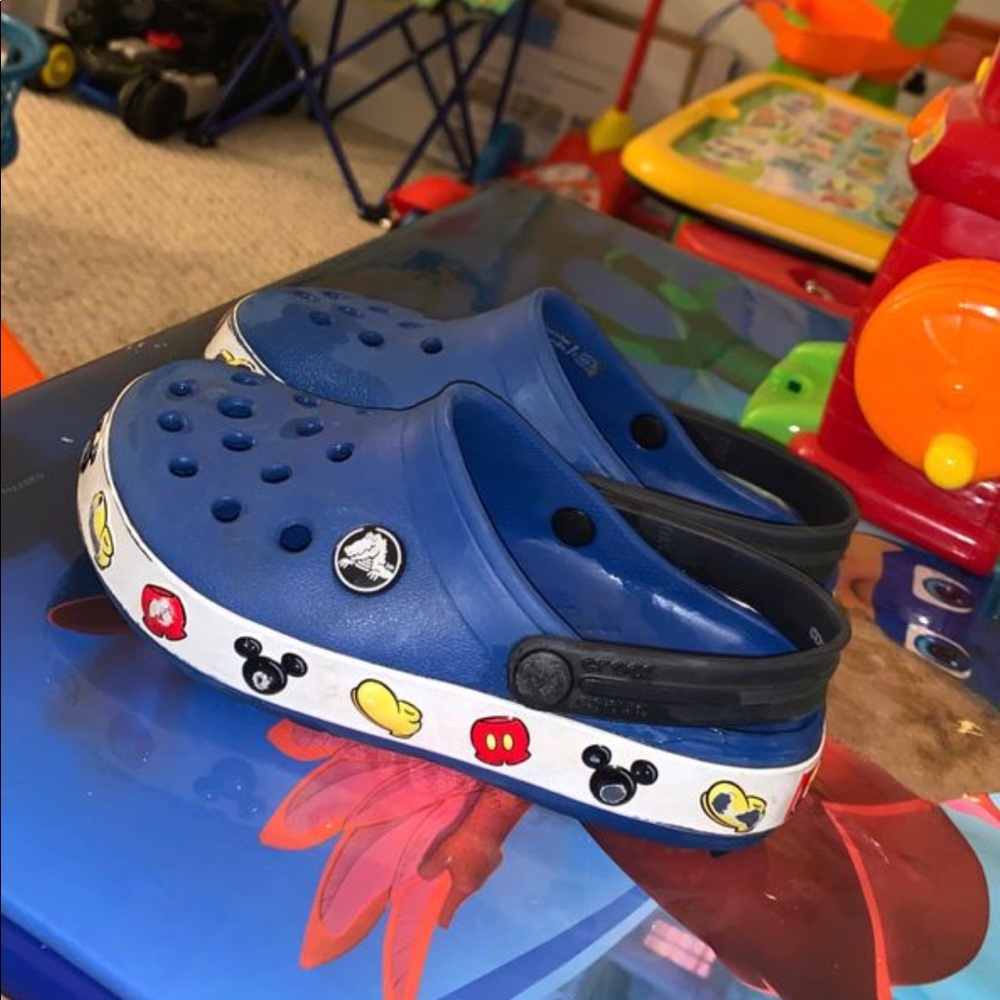 Mickey Mouse crocs
